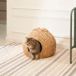 FURNIinspire Woven Wicker Round Cat Bed Cave With Handles,For Any Size Cat Breeds,Use With Cat Tower,18"*18"*18"